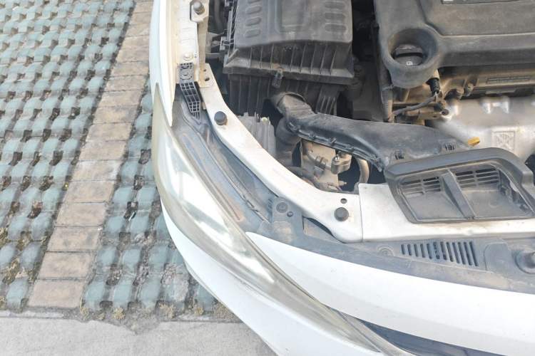 Used Chevrolet Cavalier 2016 1.5L Automatic Xinyue Edition Engine Bay Right