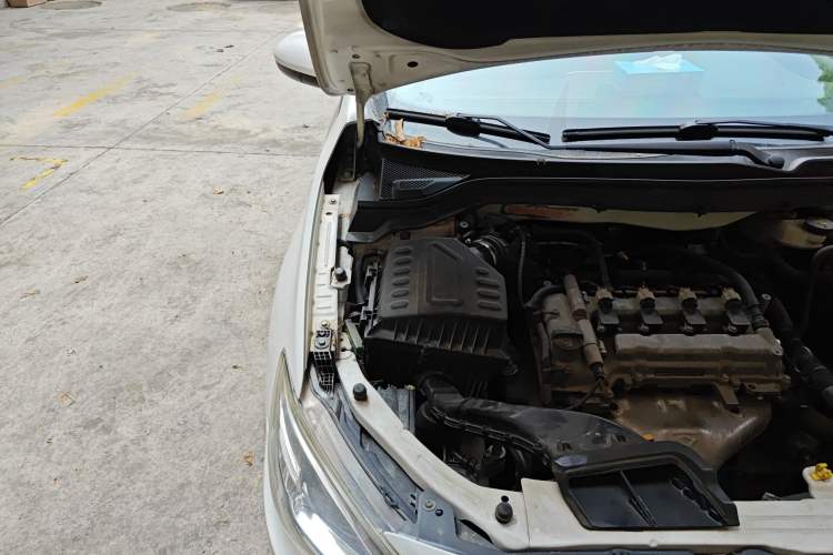 Used Chevrolet Cavalier 2016 1.5L Automatic Enjoyment Edition Engine Bay Right