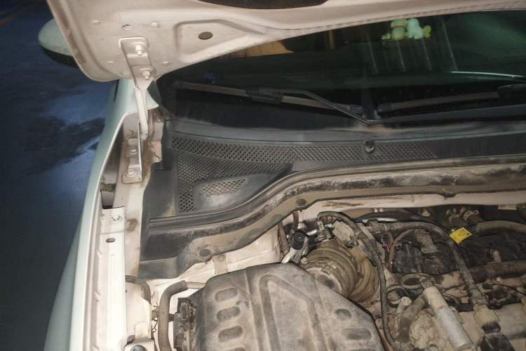 Used Chevrolet Cavalier 2016 1.5L Automatic Xinyue Edition Engine Bay Right