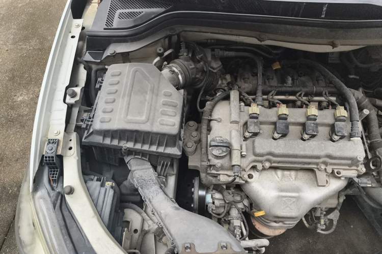 Used Chevrolet Cavalier 2016 1.5L Manual Xinyue Edition Engine Bay Right