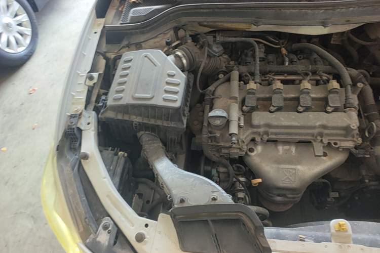 Used Chevrolet Cavalier 2016 1.5L Automatic Xinyue Edition Engine Bay Right
