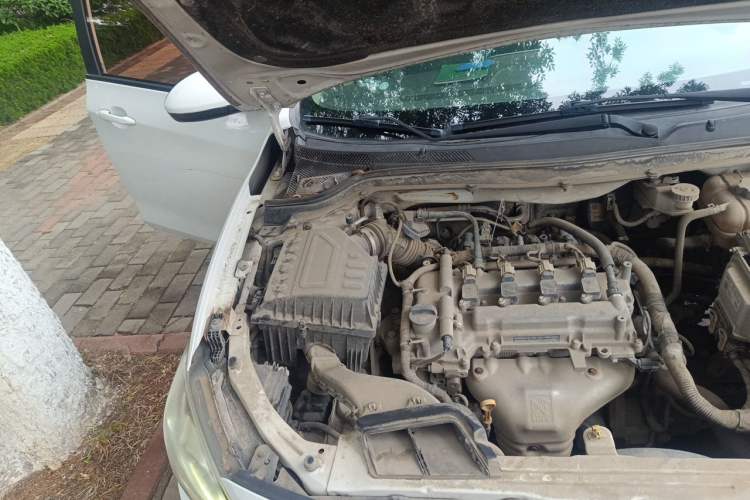 Used Chevrolet Cavalier 2016 1.5L Manual Xinyue Edition Engine Bay Right