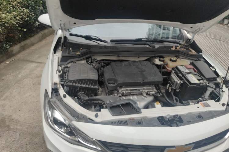 Used Chevrolet Cavalier 2016 1.5L Automatic Xinyue Edition Engine Bay Right