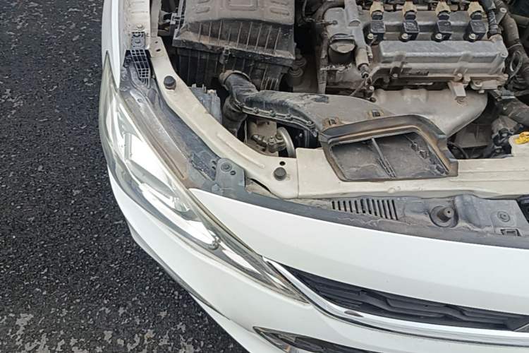 Used Chevrolet Cavalier 2016 1.5L Automatic Xinyue Edition Engine Bay Right