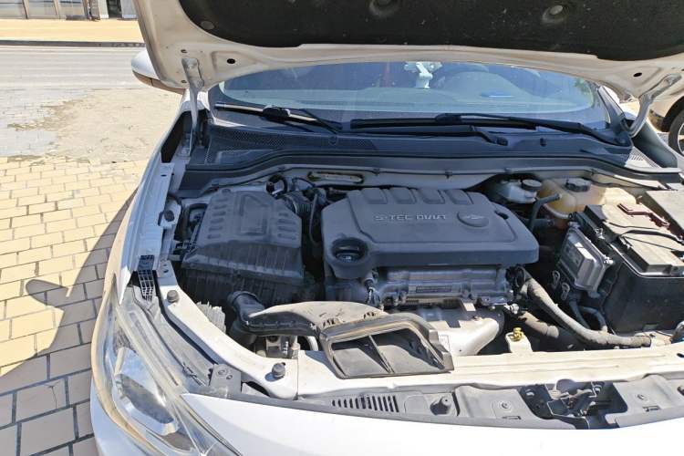 Used Chevrolet Cavalier 2016 1.5L Automatic Xinsong Edition Engine Bay Right