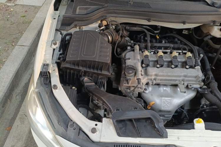 Used Chevrolet Cavalier 2016 1.5L Automatic Xinyue Edition Engine Bay Right