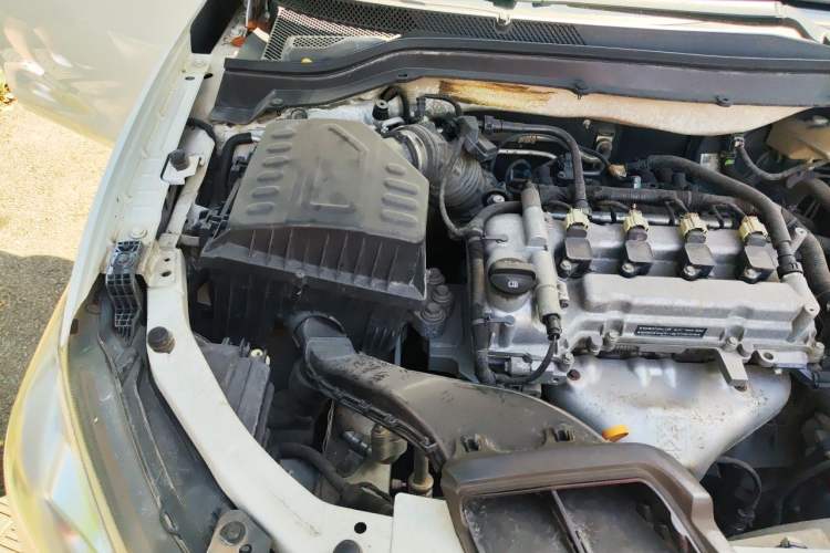 Used Chevrolet Cavalier 2016 1.5L Automatic Xinyue Edition Engine Bay Right