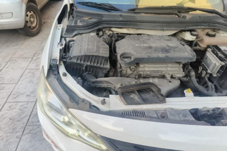 Used Chevrolet Cavalier 2016 1.5L Automatic Xinsong Edition Engine Bay Right