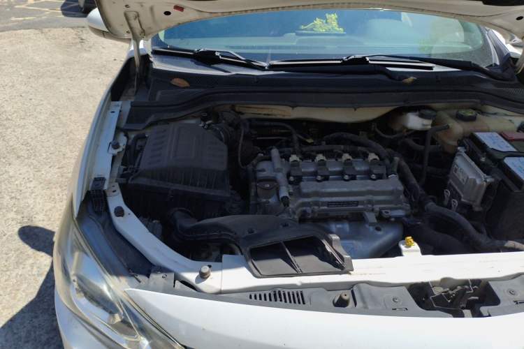 Used Chevrolet Cavalier 2016 1.5L Automatic Xinyue Edition Engine Bay Right