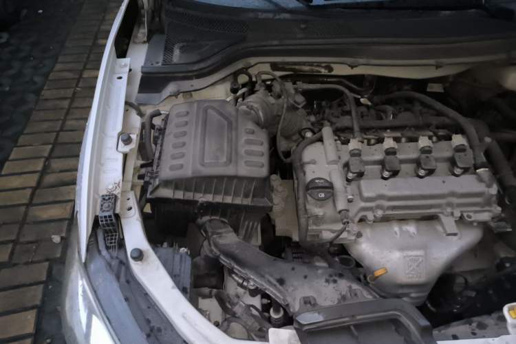Used Chevrolet Cavalier 2016 1.5L Automatic Xinyue Edition Engine Bay Right