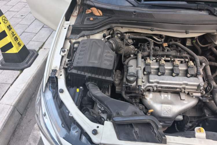 Used Chevrolet Cavalier 2016 1.5L Automatic Enjoyment Edition Engine Bay Right
