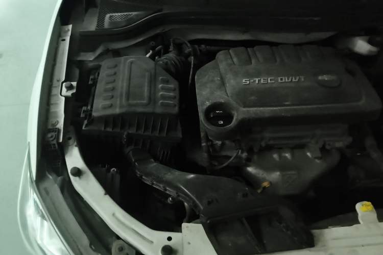 Used Chevrolet Cavalier 2016 1.5L Automatic Xinsong Edition Engine Bay Right