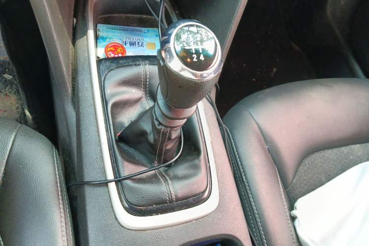 Used Chevrolet Cavalier 2016 1.5L Manual Xinyue Edition Gear Lever