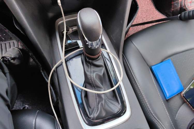 Used Chevrolet Cavalier 2016 1.5L Automatic Xinyue Edition Gear Lever