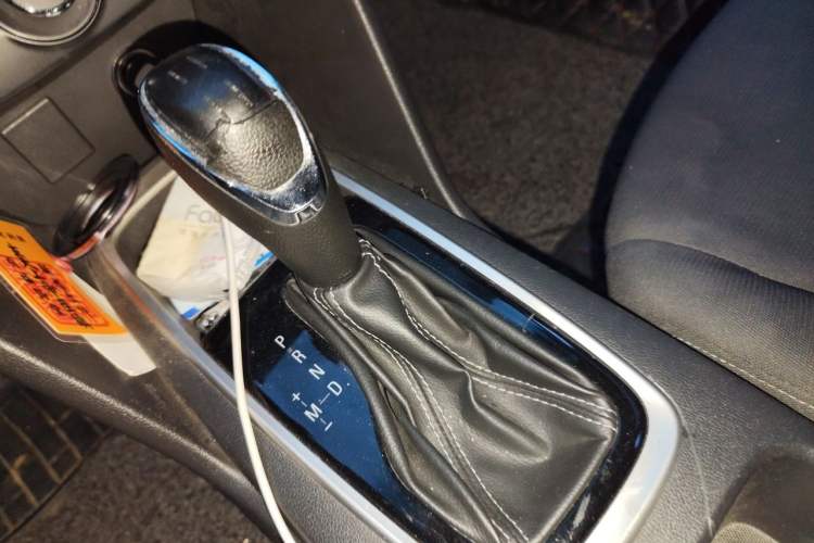 Used Chevrolet Cavalier 2016 1.5L Automatic Enjoyment Edition Gear Lever