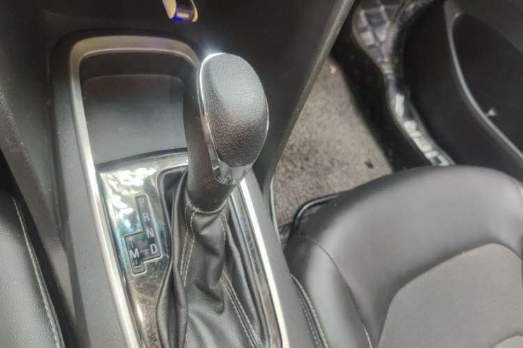 Used Chevrolet Cavalier 2016 1.5L Automatic Xinyue Edition Gear Lever