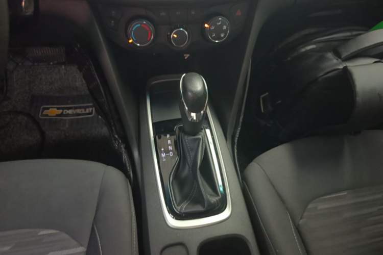 Used Chevrolet Cavalier 2016 1.5L Automatic Enjoyment Edition Gear Lever