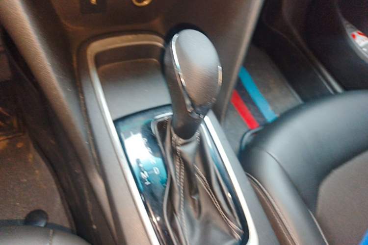 Used Chevrolet Cavalier 2016 1.5L Automatic Xinyue Edition Gear Lever