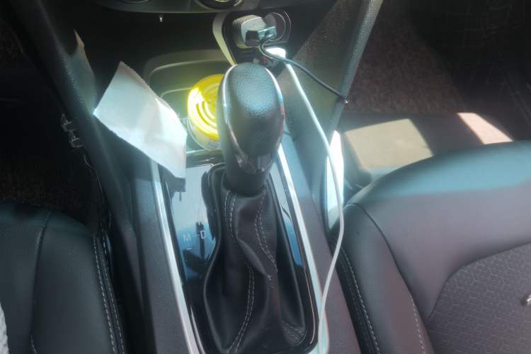 Used Chevrolet Cavalier 2016 1.5L Automatic Xinyue Edition Gear Lever
