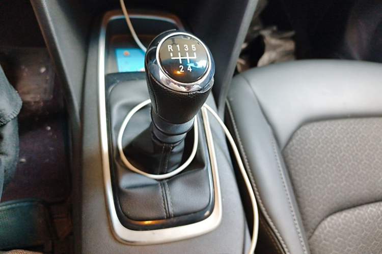 Used Chevrolet Cavalier 2016 1.5L Manual Xinyue Edition Gear Lever