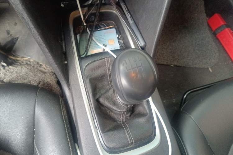 Used Chevrolet Cavalier 2016 1.5L Manual Xinyue Edition Gear Lever