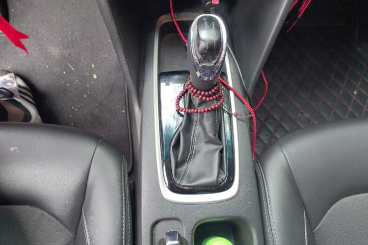 Used Chevrolet Cavalier 2016 1.5L Automatic Xinyue Edition Gear Lever