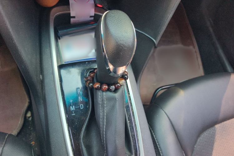 Used Chevrolet Cavalier 2016 1.5L Automatic Xinyue Edition Gear Lever