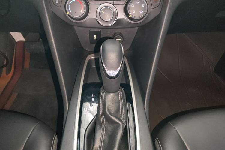 Used Chevrolet Cavalier 2016 1.5L Automatic Xinyue Edition Gear Lever