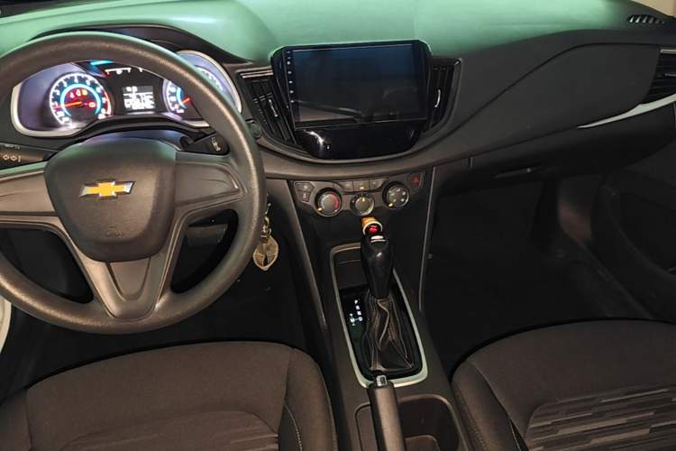 Used Chevrolet Cavalier 2016 1.5L Automatic Enjoyment Edition Gear Lever