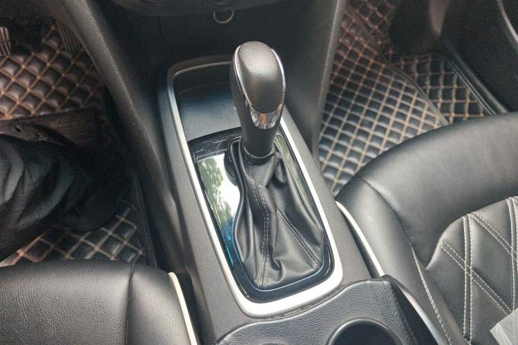 Used Chevrolet Cavalier 2016 1.5L Automatic Enjoyment Edition Gear Lever