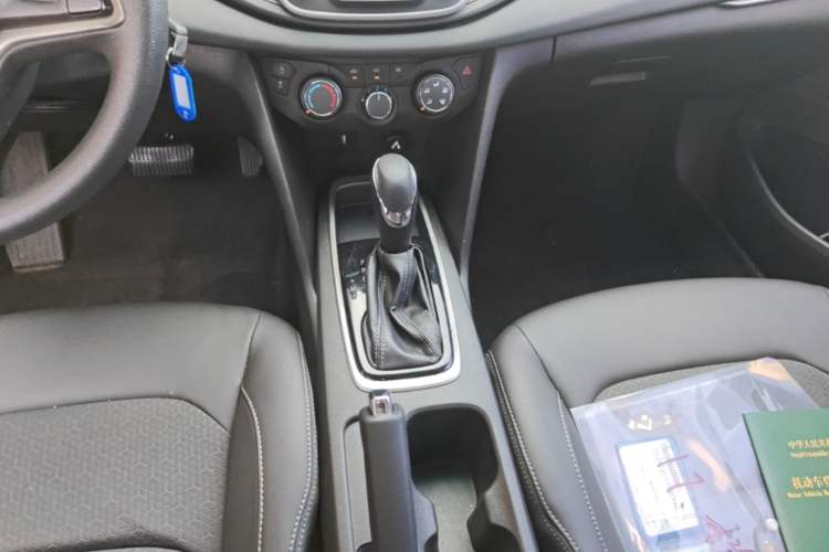 Used Chevrolet Cavalier 2016 1.5L Automatic Xinyue Edition Gear Lever