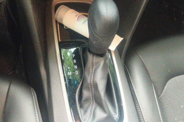 Used Chevrolet Cavalier 2016 1.5L Automatic Xinyue Edition Gear Lever