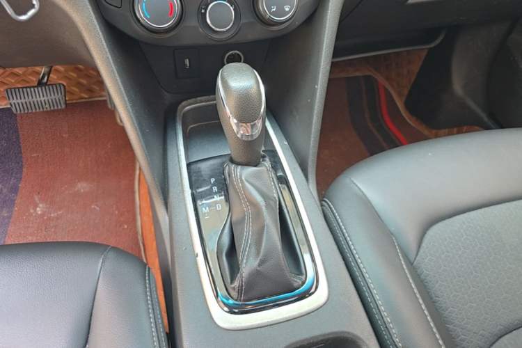 Used Chevrolet Cavalier 2016 1.5L Automatic Xinyue Edition Gear Lever