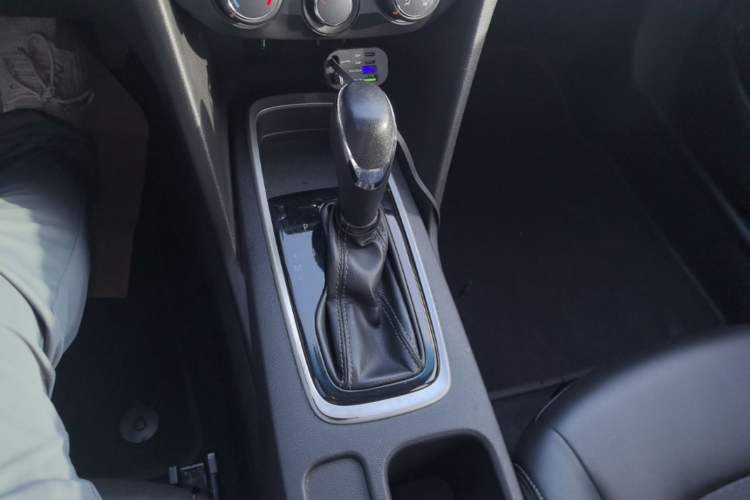 Used Chevrolet Cavalier 2016 1.5L Automatic Xinyue Edition Gear Lever