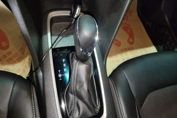 Used Chevrolet Cavalier 2016 1.5L Automatic Xinyue Edition Gear Lever