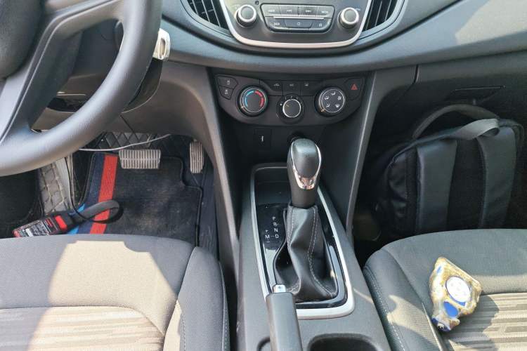 Used Chevrolet Cavalier 2016 1.5L Automatic Enjoyment Edition Gear Lever