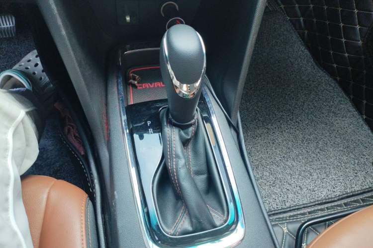 Used Chevrolet Cavalier 2016 1.5L Automatic Xinsong Edition Gear Lever