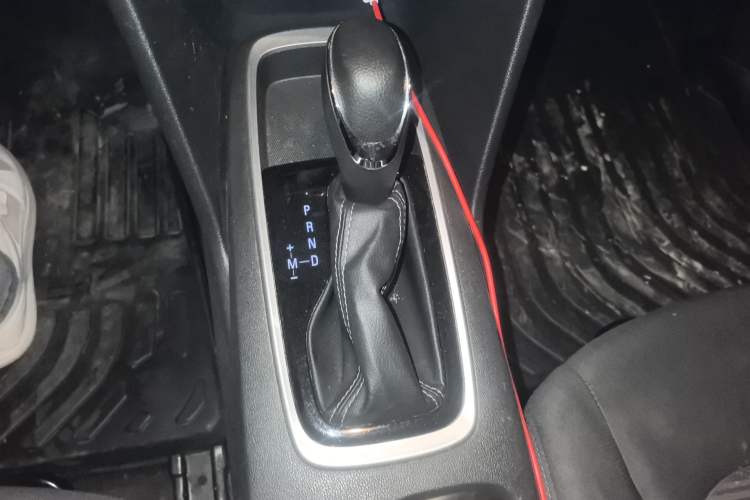 Used Chevrolet Cavalier 2016 1.5L Automatic Xinyue Edition Gear Lever