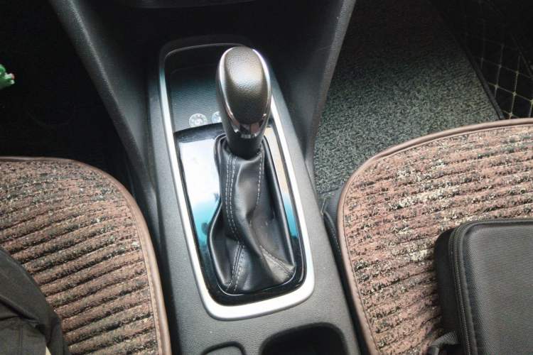 Used Chevrolet Cavalier 2016 1.5L Automatic Enjoyment Edition Gear Lever