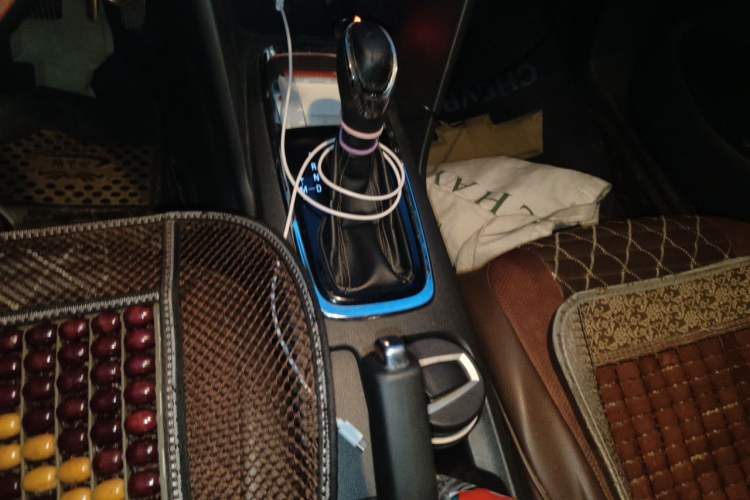 Used Chevrolet Cavalier 2016 1.5L Automatic Xinsong Edition Gear Lever
