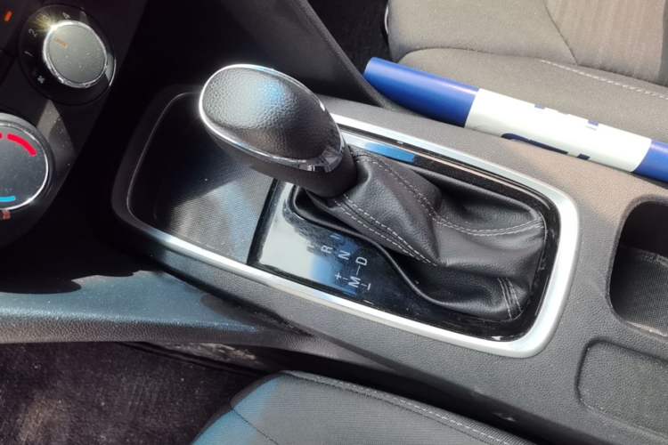 Used Chevrolet Cavalier 2016 1.5L Automatic Enjoyment Edition Gear Lever