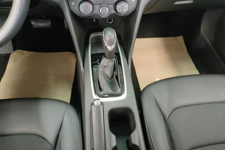 Used Chevrolet Cavalier 2016 1.5L Automatic Xinyue Edition Gear Lever