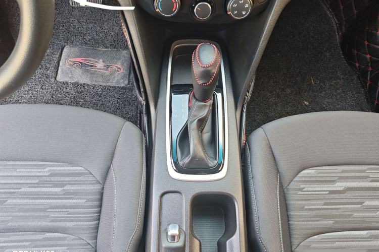 Used Chevrolet Cavalier 2016 1.5L Automatic Enjoyment Edition Gear Lever