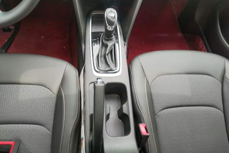 Used Chevrolet Cavalier 2016 1.5L Automatic Xinyue Edition Gear Lever