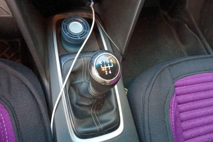 Used Chevrolet Cavalier 2016 1.5L Manual Enjoyment Edition Gear Lever