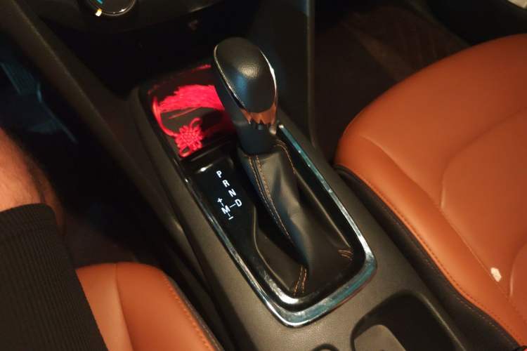 Used Chevrolet Cavalier 2016 1.5L Automatic Xinsong Edition Gear Lever