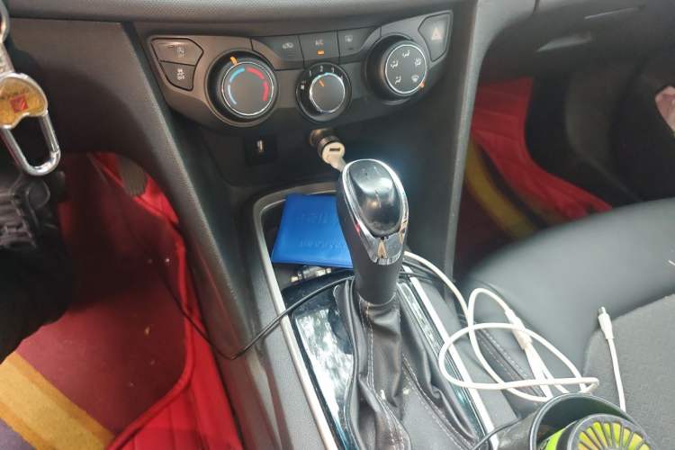 Used Chevrolet Cavalier 2016 1.5L Automatic Xinyue Edition Gear Lever