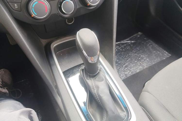 Used Chevrolet Cavalier 2016 1.5L Automatic Enjoyment Edition Gear Lever
