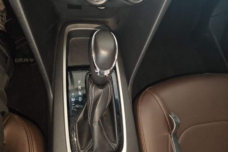Used Chevrolet Cavalier 2016 1.5L Automatic Enjoyment Edition Gear Lever
