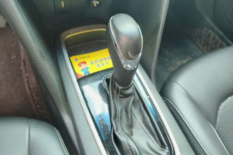 Used Chevrolet Cavalier 2016 1.5L Automatic Xinyue Edition Gear Lever